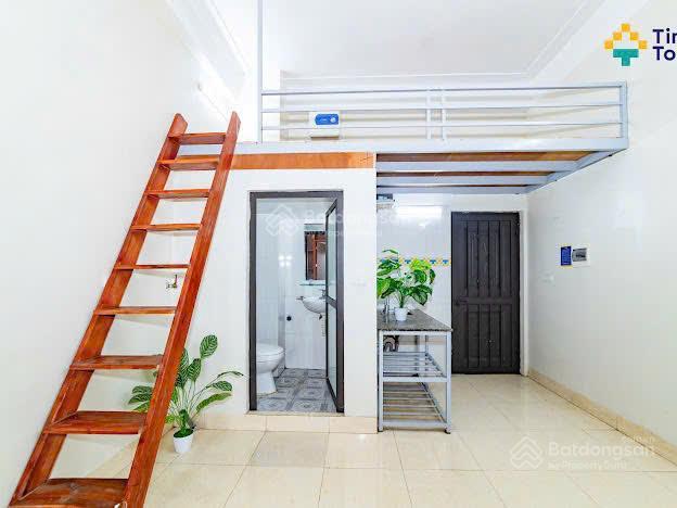 Tingtong 143  gác xép ban công rộng thoáng  ngay ngã tư vạn phúc ở được ngay, thang bộ vskk