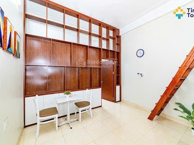 Tingtong 143  gác xép ban công rộng thoáng  ngay ngã tư vạn phúc ở được ngay, thang bộ vskk