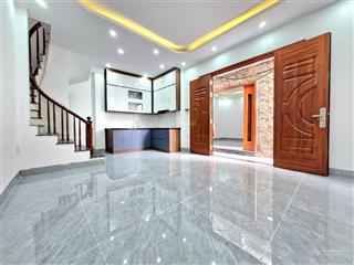 Rẻ nhất quận bắc nhà thượng cát, bắc từ liêm  xây mới 30m2 x 5 tầng, ngõ ô tô chỉ 4,2x tỷ