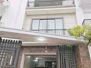 Bán nhà 90m2 tại lạc long quân, tây hồ, hà nội, giá siêu hời 24,3 tỷ, gara ô tô, ô chờ thang máy