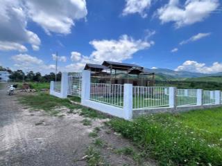 Chủ cần tiền gấp bán nhanh lô đất 200m2/2,1 tỷ full thổ cư sổ hồng riêng. cách dt725 1,3km.