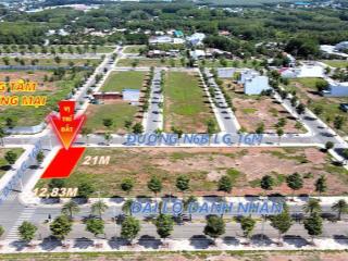 Lô góc vip  đối diện cổng chính trung tâm thương mại  giá chỉ 12tr/m2