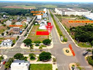 Mặt tiền shophouse thương mại  ngay cổng chính khu công nghiệp, cho thuê 17  22 triệu/ tháng