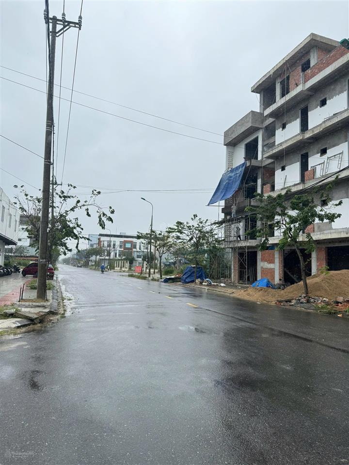 Bán lô góc siêu đẹp  hoà xuân đầm sen sun group, giá chỉ 11.6 tỷ