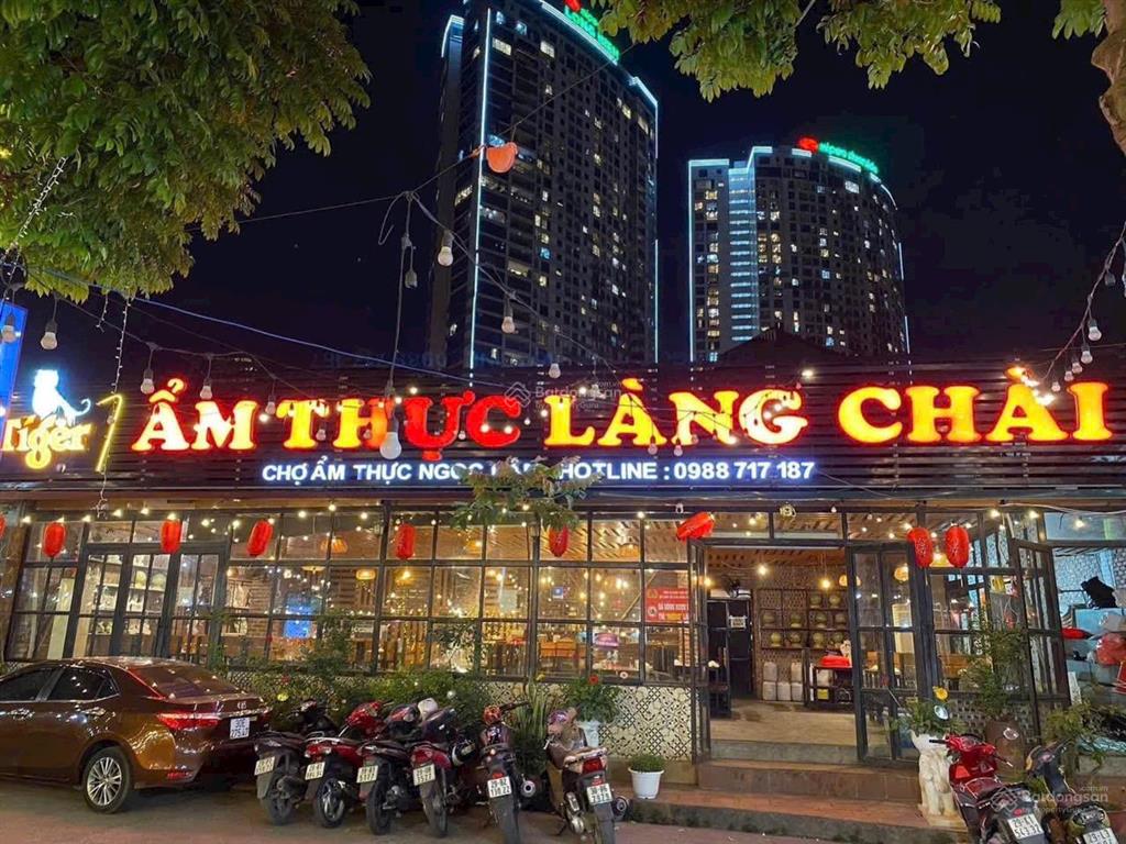 Lê đức thọ ăn uống víp nhất mỹ đình diện tích 230m2 mặt tiền 10m vỉa hè để 5 hàng xe rộng rãi