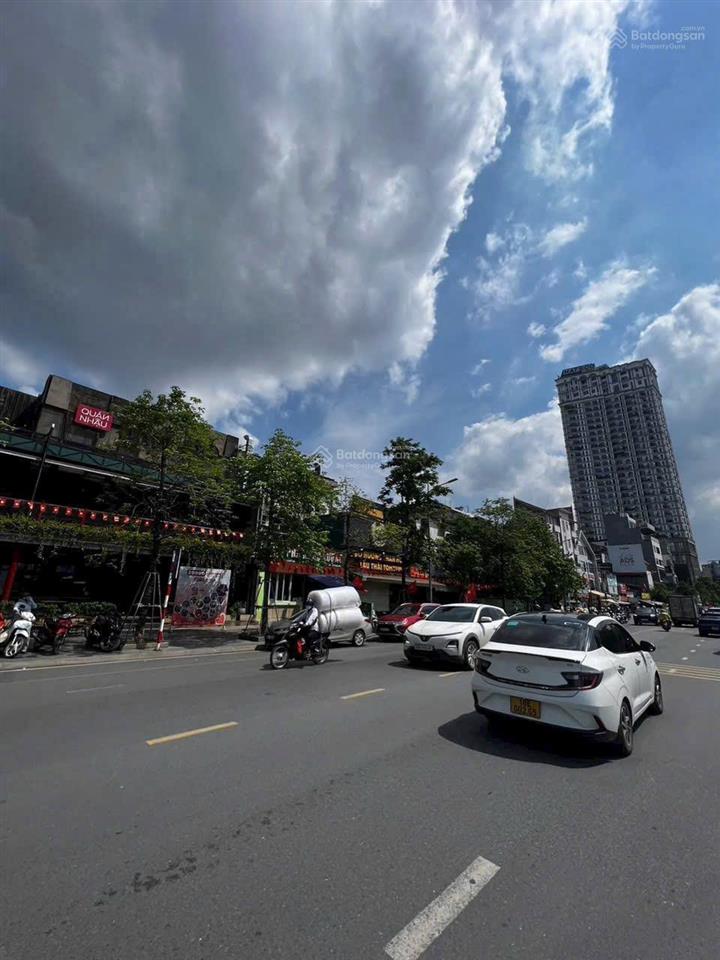 Lê đức thọ ăn uống víp nhất mỹ đình diện tích 230m2 mặt tiền 10m vỉa hè để 5 hàng xe rộng rãi