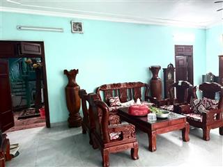 Bán đất tặng bt sân vườn, 2 mặt đường to, dt 220 m2, mt 14m, đầu tư tách 3 lô đẹp luôn. 0868 856 ***