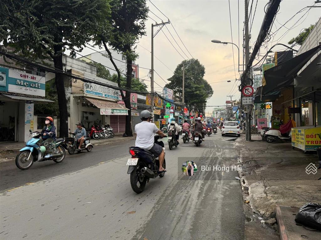 Cháu chủ rao bán nhà mt thống nhất p15 cấp 4 dt 4x25m cn đủ giá 14 tỷ 950tr đct 20tr/th