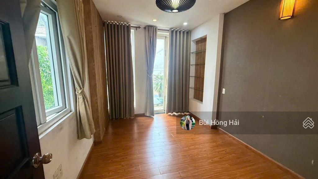 Nhà đẹp 5 tầng dt 4x17 đang cho thuê 25tr/tháng  căn góc 2 mt đường số 1 ngay thống nhất