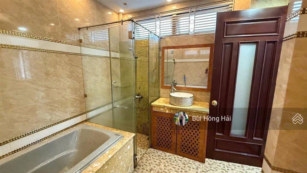 Nhà đẹp 5 tầng dt 4x17 đang cho thuê 25tr/tháng  căn góc 2 mt đường số 1 ngay thống nhất