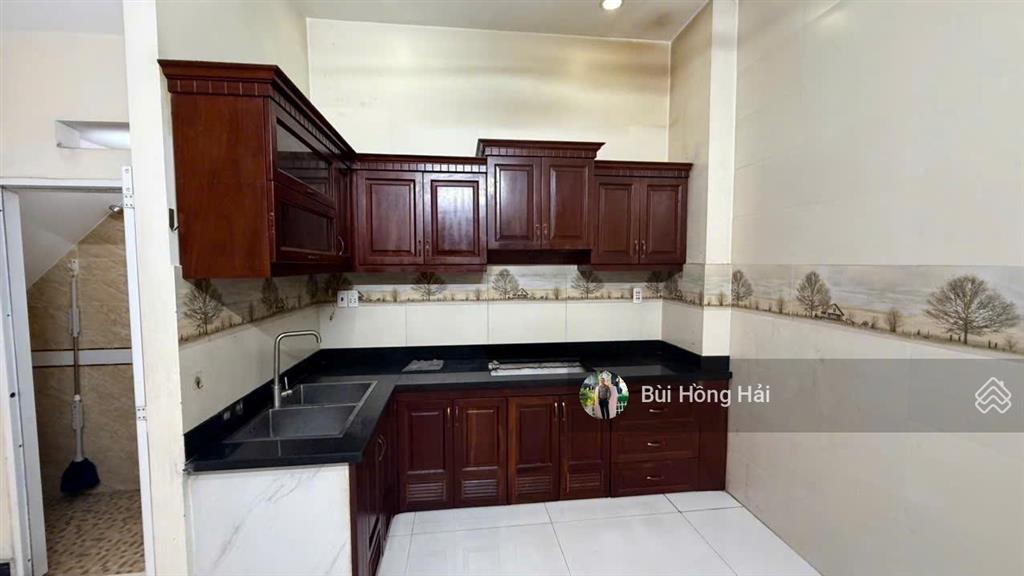 Nhà đẹp 5 tầng dt 4x17 đang cho thuê 25tr/tháng  căn góc 2 mt đường số 1 ngay thống nhất