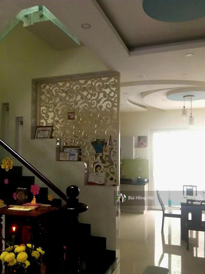 Hxh thông 5m một trục phường 5, gần bờ kè vàm thuật  nhà 2 tầng dt 5.6x12 vuông đẹp