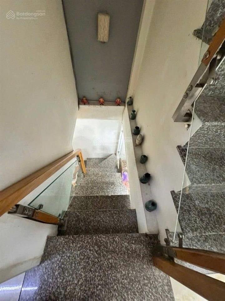 Hxh vĩnh viễn quận 10  3 tầng btct 4pn  chỉ 7đ2 tl