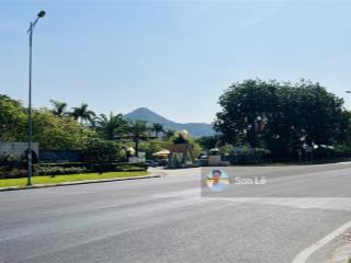 Bán đất 200m2 rộng 10m, khu vườn dừa sông lô, mặt tiền đường nguyễn tất thành, đối diện sân golf