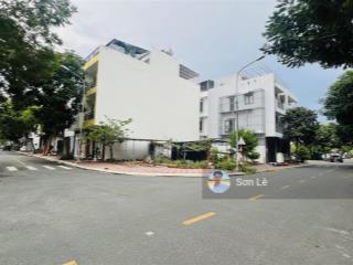 Bán lô góc 136m2 ngang 9m đối diện trung tâm thương mại hà quang 1, khu xây nhà có sổ. giá 85 tr/m2