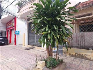 Bán nhà lô góc mặt tiền nguyễn thị minh khai ngang 9,3m nha trang  giá tốt