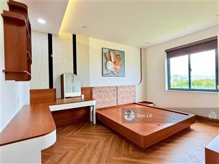 Bán nhà 3 tầng mới full nội thất cạnh gần bệnh viện đa khoa, gần trung tâm hành chính. giá 8.650 ty