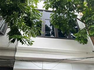 Nhà đẹp sát phố đi bộ trịnh công sơn, tây hồ. dt 35m2, 6 tầng, thang máy, ngõ ô tô thông, kd