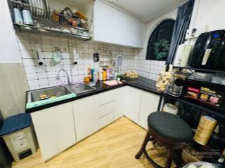 Chú ân  cán bộ hưu trí cần bán nhà cấp 4, hoàng văn thụ, phú nhuận, dt lớn 110m2, chỉ 8 tỷ hơn