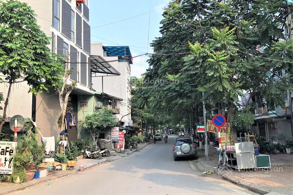 Cần bán gấp mảnh đất đường ô tô ngay phố phan kế bính
