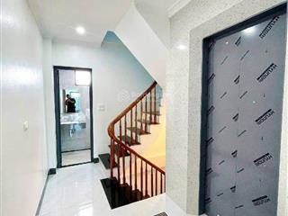 Cho thuê nhà riêng 84m2 mặt phố trần tử bình giá 106tr/ tháng