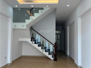 Nhà mới tinh ở ngay bình trưng tây 4pn, đầy đủ công năng đường xe hơi bán gấp