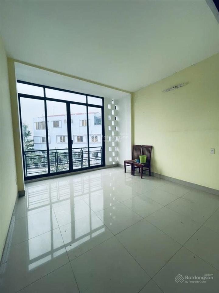 Nhà 3 tầng 4pn chỗ để xe hơi khu an ninh dân trí nhà cực thoáng pháp lý chuẩn hoàn công đủ