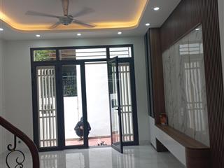 Bán nhà riêng ngọc hồi, 4,3 tỷ, 42m2, 2pn, 3wc, pháp lý đầy đủ. ngõ nông , cách mặt phố chỉ 30m.