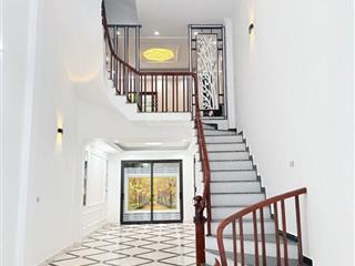 Bán nhà riêng 40m2 giá 7,3 tỷ tại ngọc hồi, hoàng mai sát bến xe nước ngầm hồ linh đường. 5 tầng.