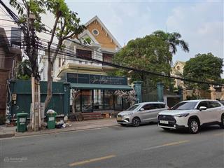 Cho thuê vila nguyễn văn hưởng, thảo điền, quận 2 800m2