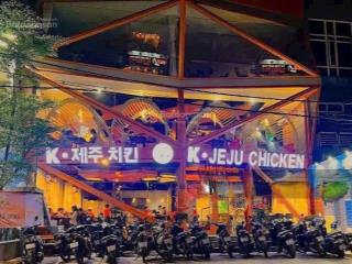 Cho thuê mặt bằng kinh doanh ngay cổng đại học khu bình thạnh