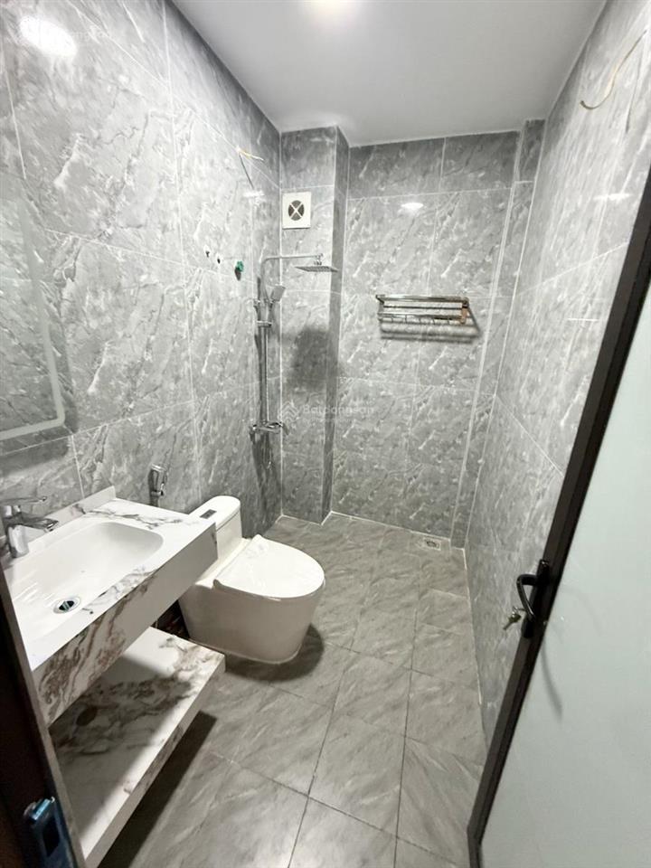 Vĩnh hưng  thanh lân  nhà mới ngõ ô tô tránh  6 tầng thang máy