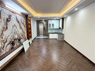 Vĩnh hưng  thanh lân  nhà mới ngõ ô tô tránh 6 tầng thang máy