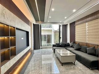 Bán nhà láng hạ, 5 tầng thang máy, 20m ra mặt đường ô tô tránh, 40m2, 9.5 tỷ