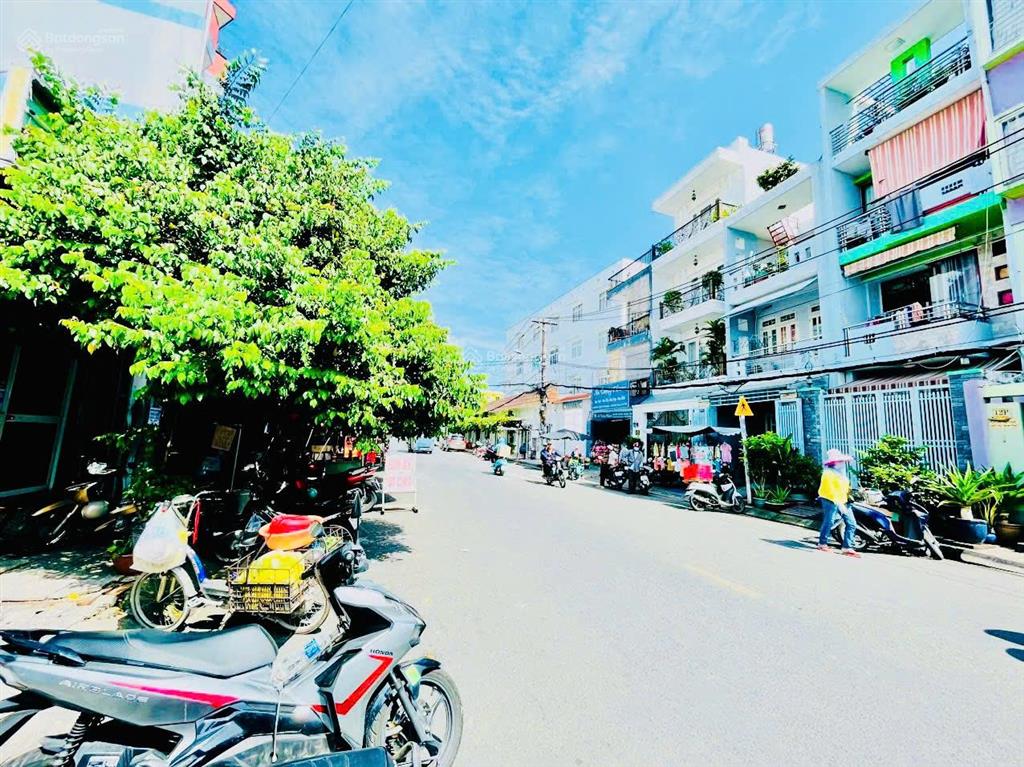 (giá tốt) mặt tiền kinh doanh ngay chợ tân hương (4m x 17.5m) nhà 1 lầu chỉ 11 tỷ,  0987 788 ***