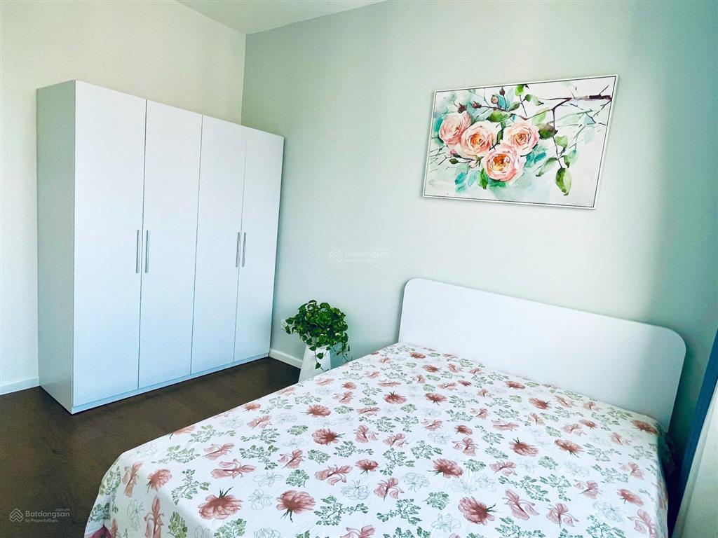 Chính chủ bán 2pn the park full nội thất đẹp như hình. xem nhà 24/7.  thương 0907 495 ***