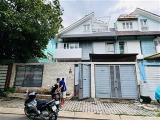 Bán biệt thự khu dân cư phú mỹ vạn phát hưng quận 7 căn g đường số 9, có hồ bơi, giá 36 tỷ