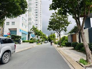 Đất nền biệt thự ( 10x20m) giá tốt nhất khu vực quận 7 chỉ với 21,588 tỷ