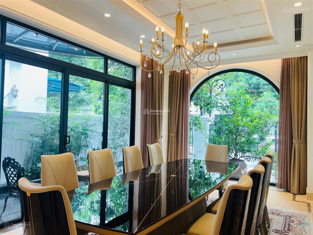 Giảm giá cắt lỗ  quỹ căn song lập 150m2  view hồ 24,5ha, gần tttm vincom giá 24tỷ (sẵn sổ đỏ)