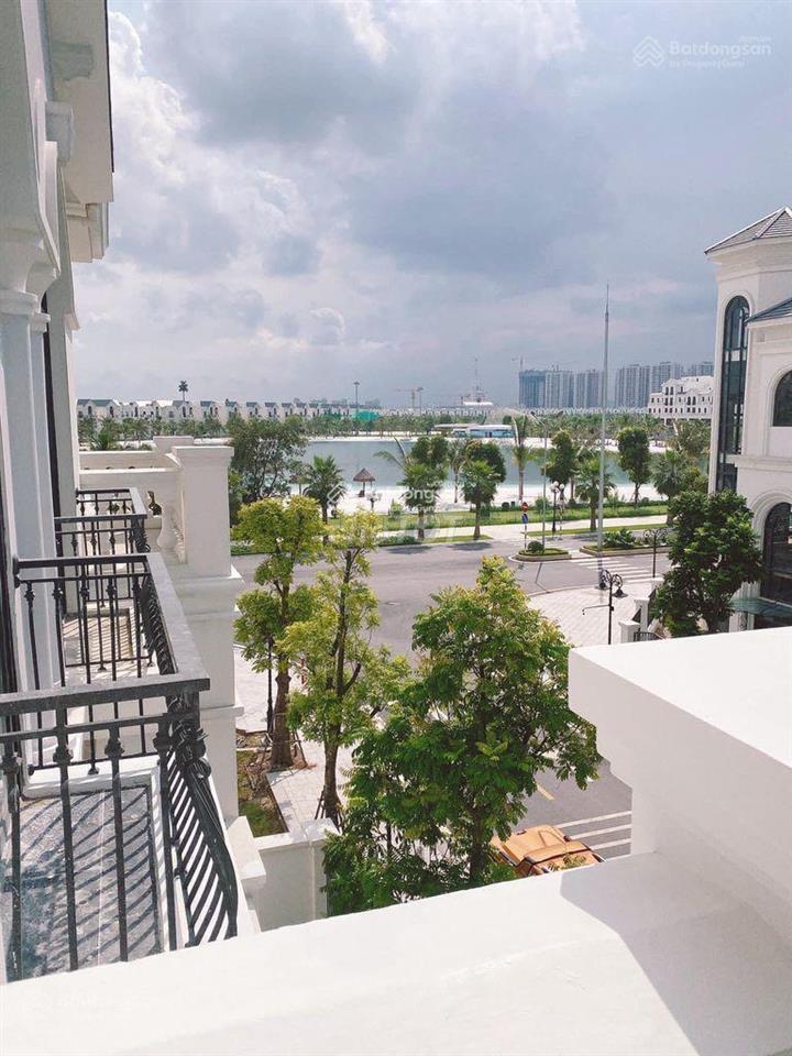 Giảm giá cắt lỗ  quỹ căn song lập 150m2  view hồ 24,5ha, gần tttm vincom giá 24tỷ (sẵn sổ đỏ)