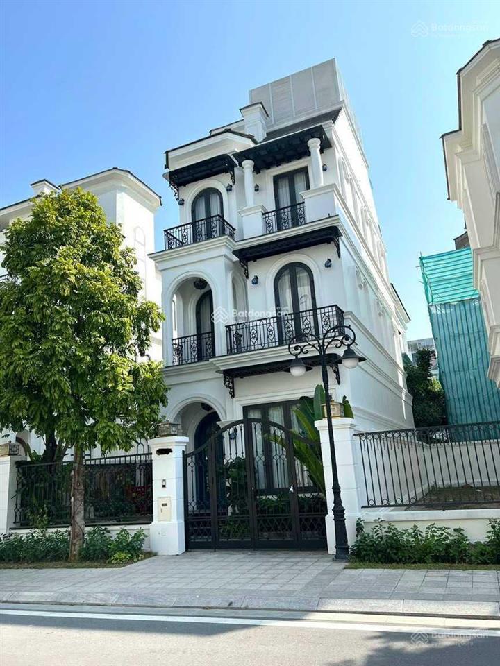 Giảm giá cắt lỗ  quỹ căn song lập 150m2  view hồ 24,5ha, gần tttm vincom giá 24tỷ (sẵn sổ đỏ)