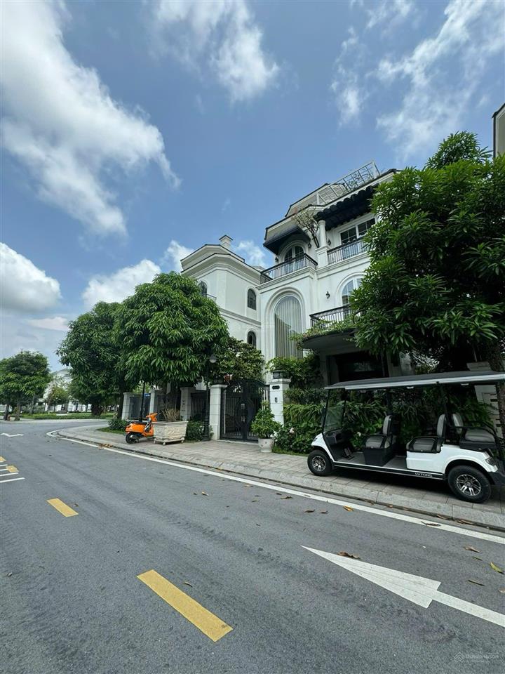 Giảm giá cắt lỗ  quỹ căn song lập 150m2  view hồ 24,5ha, gần tttm vincom giá 24tỷ (sẵn sổ đỏ)