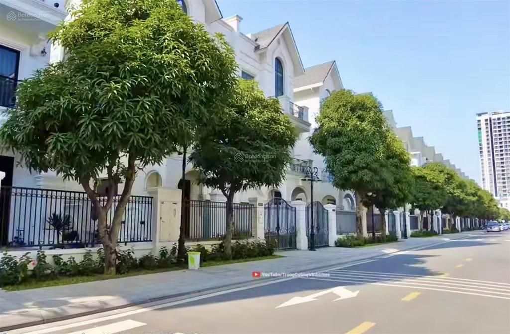 Giảm giá cắt lỗ  quỹ căn song lập 150m2  view hồ 24,5ha, gần tttm vincom giá 24tỷ (sẵn sổ đỏ)