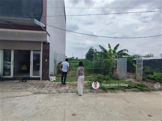 Duy nhất lô 75m2 hai mặt thoáng, mặt tiền 5m đất dịch vụ lại yên. sau nhà là kđt mới. sẵn sổ đỏ