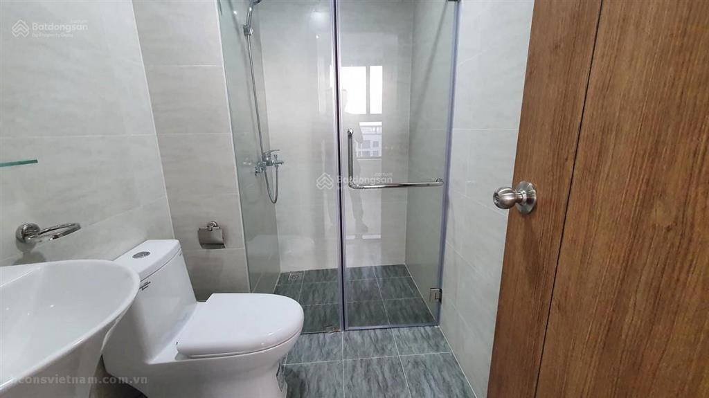 Định cư nước ngoài, cần bán gấp ch bcons, thương lượng nhanh.  0902 589 ***