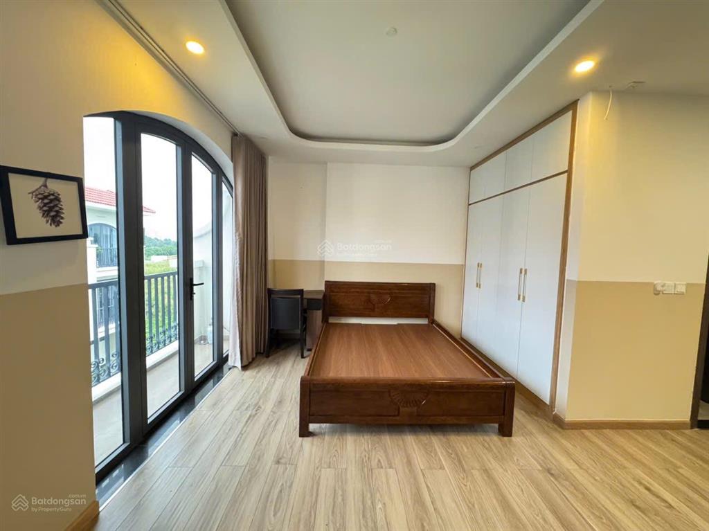 Cho thuê giá 12tr5 triệu nội thất nhà phố liên kế tại dự án senturia nhà sẵn nội thất ở liền được