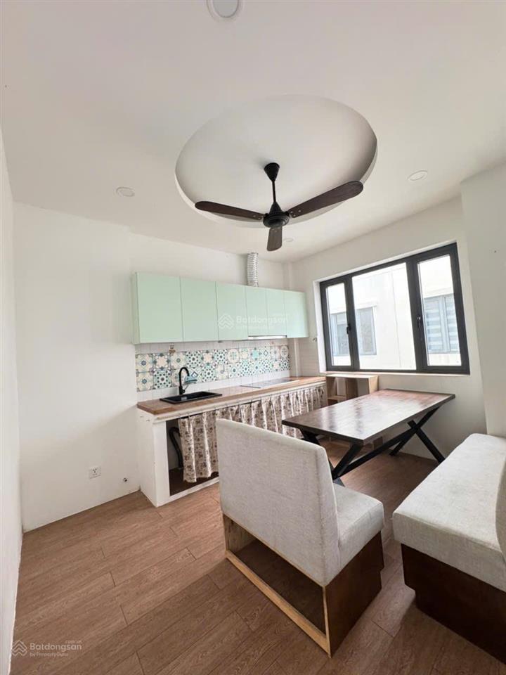 Cho thuê giá 12tr5 triệu nội thất nhà phố liên kế tại dự án senturia nhà sẵn nội thất ở liền được