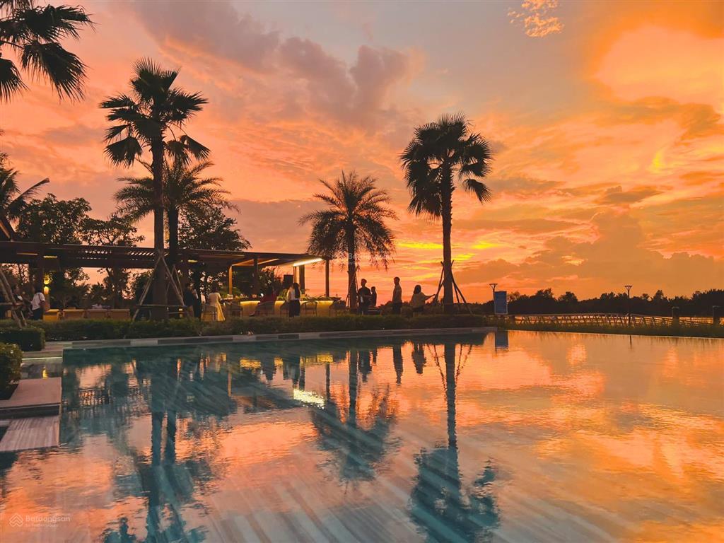 The pearl  waterpoint biệt thự giới hạn chỉ 241 căn dành riêng cho những chủ nhân tinh hoa từ 13tỷ