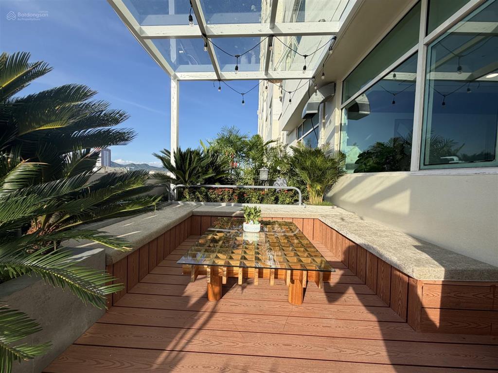 Cực hiếm căn hộ biển rộng 110m2, sân vườn 40m2, 2pn 2wc, full nội thất mới chỉ 7.1 tỷ