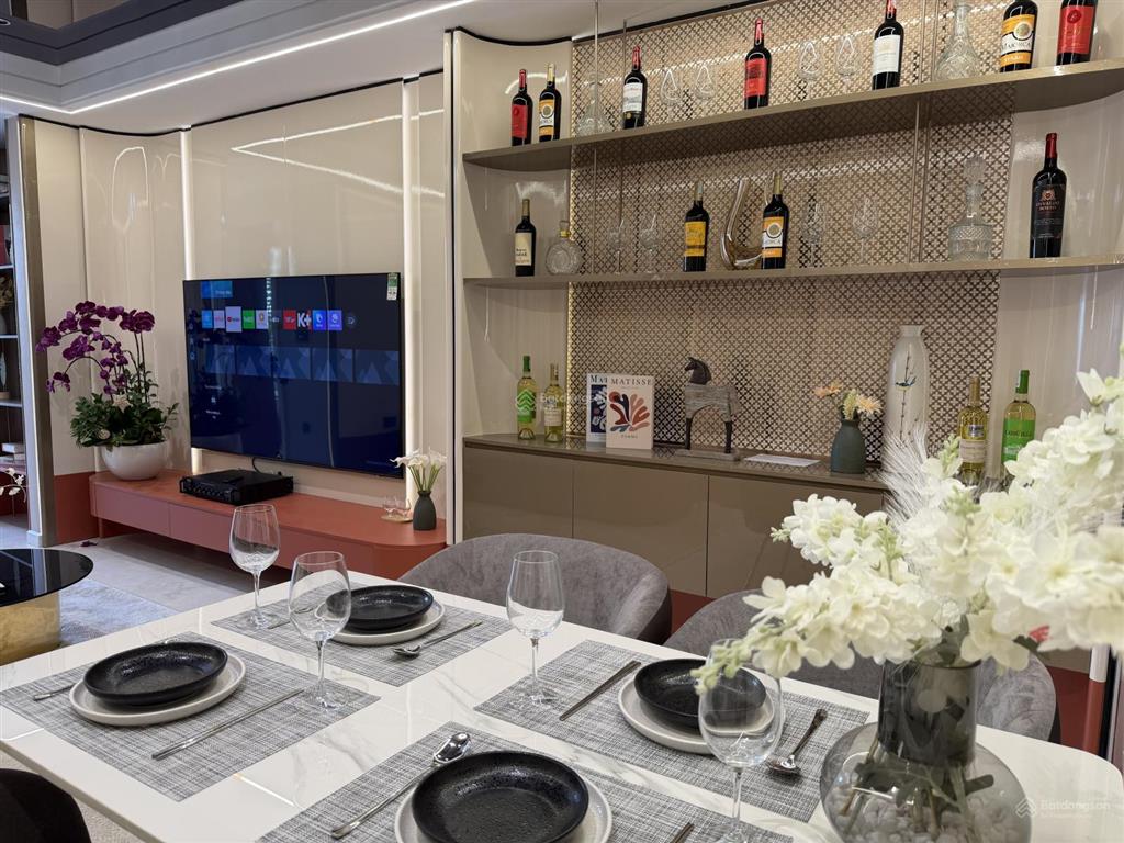 Cực hiếm căn hộ biển rộng 110m2, sân vườn 40m2, 2pn 2wc, full nội thất mới chỉ 7.1 tỷ